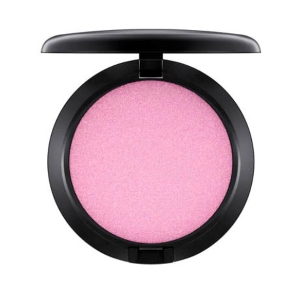 MAC Justine Skye Iridescent Pressed Powder - Picture 2 of 5